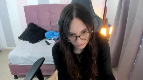Alexandra online show from 09/25/25, 06:33