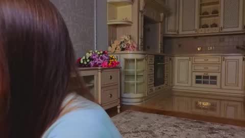 hello guys im Lilian online show from 09/20/25, 05:41