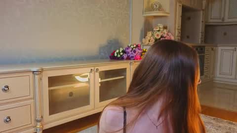 hello guys im Lilian online show from 10/02/25, 03:02