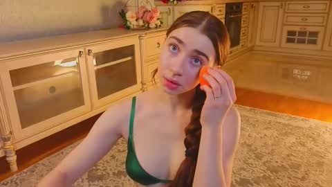 hello guys im Lilian online show from 11/14/25, 03:05