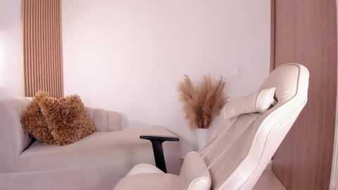 Wanda online show from 02/19/25, 05:16