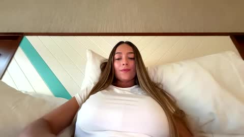 Wanda online show from 04/23/26, 04:09