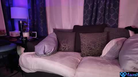 Snapshot of wanderlustfansinfo chatting on 01/10/26, 01:18 WanderlustCrush online show from 01/10/26, 01:18