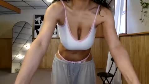 wanderlustgaal online show from 02/04/26, 01:06