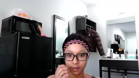 wanderlustgaal online show from 02/08/26, 06:22