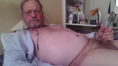 Snapshot of wanky357 chatting on 04/13/26, 01:05 Tibo Love online show from 04/13/26, 01:05