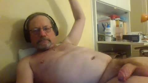 Snapshot of wanky357 chatting on 07/02/26, 10:27 Tibo Love online show from 07/02/26, 10:27