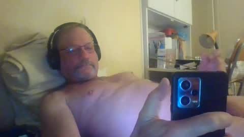 Snapshot of wanky357 chatting on 07/24/26, 09:35 Tibo Love online show from 07/24/26, 09:35