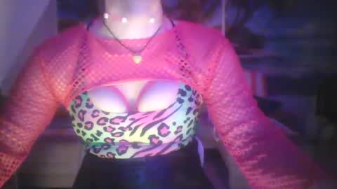 Emilia inst  online show from 12/22/24, 05:12