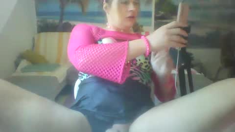 Emilia inst  online show from 12/22/24, 01:11