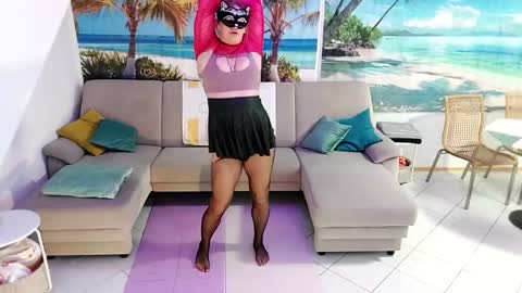 Emilia inst  online show from 01/03/25, 06:46