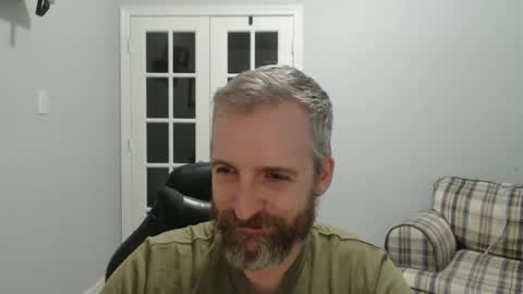 want2makeyouhappy06 online show from 05/05/26, 02:41