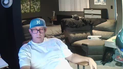 inittogetitin online show from 11/06/25, 02:34