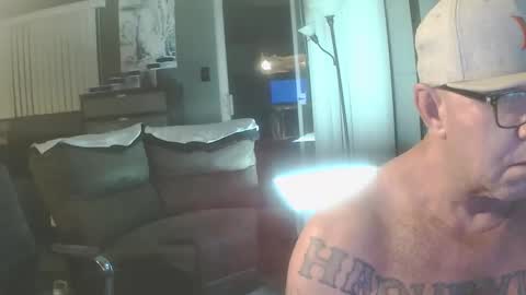 inittogetitin online show from 11/30/25, 03:21