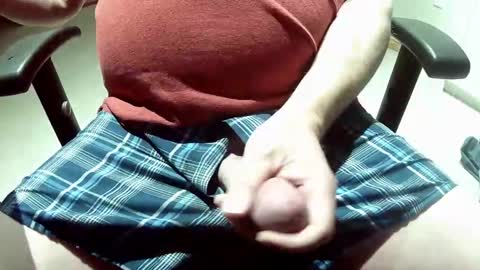 Snapshot of warguy101 chatting on 02/15/25, 03:42 warguy101 online show from 02/15/25, 03:42