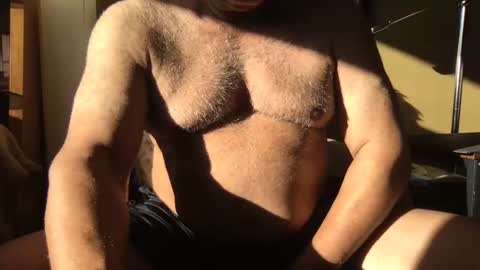 Snapshot of warriorman27 chatting on 10/20/25, 08:31 warriorman27 online show from 10/20/25, 08:31