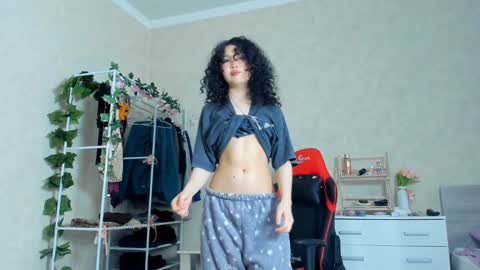 Snapshot of wastforu chatting on 12/02/24, 06:52 wastforu online show from 12/02/24, 06:52