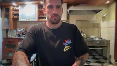 wearetwo online show from 04/07/26, 04:02