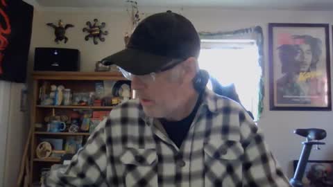 Snapshot of waterfire420 chatting on 01/15/25, 09:41 waterfire420 online show from 01/15/25, 09:41