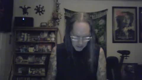 Snapshot of waterfire420 chatting on 02/19/25, 01:40 waterfire420 online show from 02/19/25, 01:40