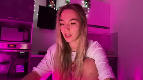 Snapshot of watergirl_ chatting on 12/03/24, 06:59 Im saving up for a new car help me online show from 12/03/24, 06:59