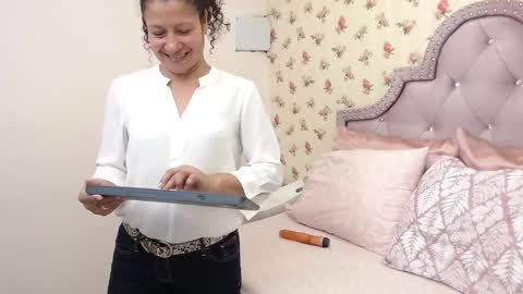 Snapshot of watson_crystal00 chatting on 03/21/26, 01:16 Milf Latina online show from 03/21/26, 01:16