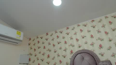 Snapshot of watson_crystal00 chatting on 04/08/26, 01:11 Milf Latina online show from 04/08/26, 01:11