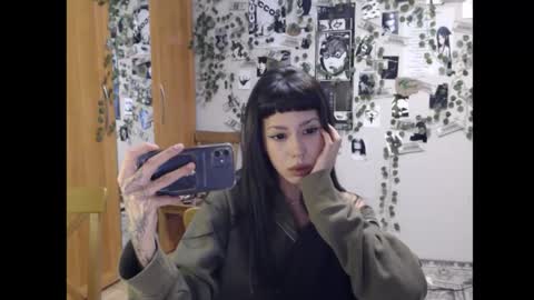 Mina online show from 10/20/25, 07:03