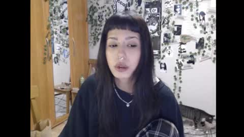 Mina online show from 10/21/25, 03:24