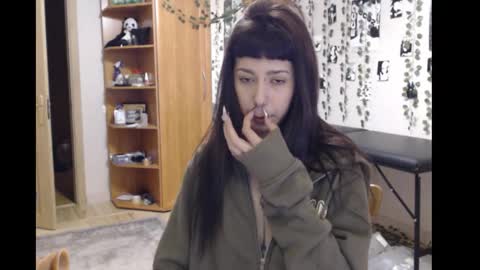 Mina online show from 12/20/25, 01:34