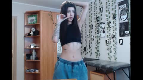 Mina online show from 02/15/26, 12:03