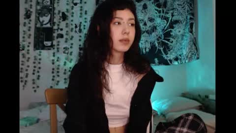 Mina online show from 03/25/26, 06:36