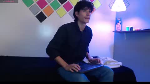 Snapshot of wayath chatting on 06/25/26, 11:04 Wayath online show from 06/25/26, 11:04
