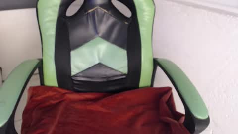 Trixie 3 online show from 11/23/25, 04:29