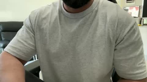 Snapshot of weaponx1 chatting on 09/29/25, 04:06 Weapon X online show from 09/29/25, 04:06