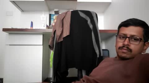 Snapshot of wearcondom chatting on 02/16/26, 05:47 sexyguy online show from 02/16/26, 05:47