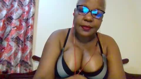 weaverbird25 online show from 02/13/26, 10:06