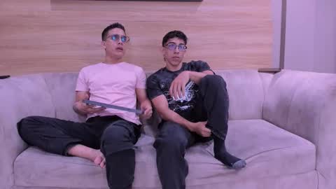 Jhonny Dick  his neighbors. online show from 02/04/26, 08:03