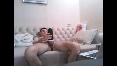 webcamboy98 online show from 05/08/26, 10:09