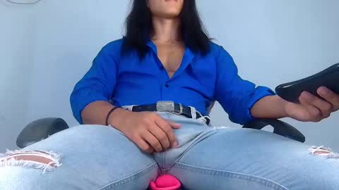 Snapshot of webcamjl chatting on 02/10/25, 09:58 Balruk online show from 02/10/25, 09:58