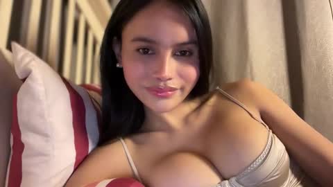 Maggie online show from 12/18/25, 03:01