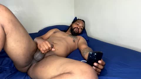 Snapshot of wedashit chatting on 05/01/26, 06:23 WeDaShit Come Vibe with me . online show from 05/01/26, 06:23