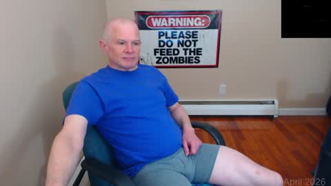 Snapshot of weird_chris chatting on 04/19/26, 05:56 Chris online show from 04/19/26, 05:56