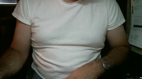 Snapshot of wellandwelland chatting on 09/12/25, 12:38 wellandwelland online show from 09/12/25, 12:38