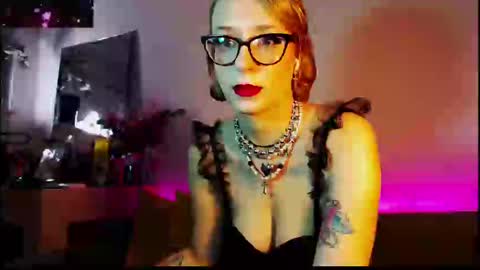 Snapshot of welliza chatting on 02/19/25, 01:51 Liza online show from 02/19/25, 01:51