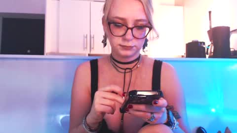 Liza online show from 05/20/26, 02:18