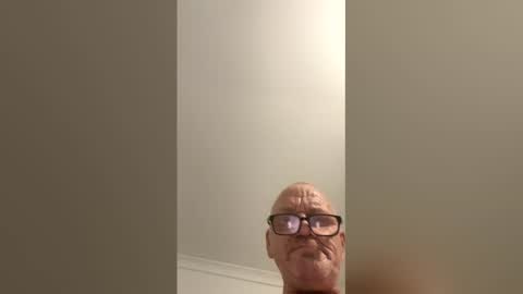 Snapshot of welove3sum chatting on 02/23/26, 08:22 Ididntdoit online show from 02/23/26, 08:22