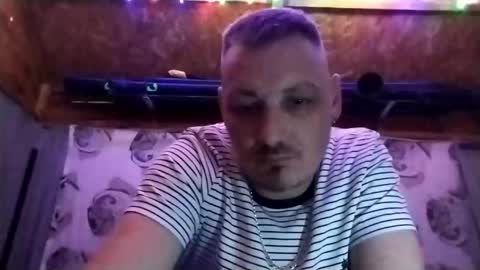 Welshdragon37 online show from 12/18/25, 02:12