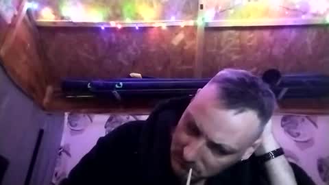 Welshdragon37 online show from 12/21/25, 11:45