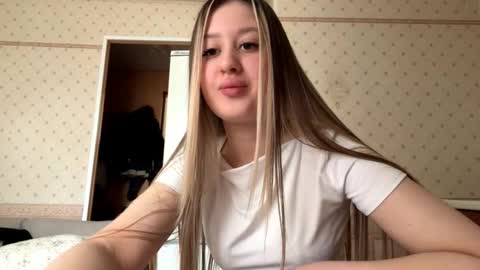 Snapshot of wendiepenniston chatting on 03/09/26, 11:14 Wendi online show from 03/09/26, 11:14